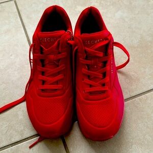 Skechers Uno stand on air